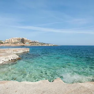 Shoreline 3* San Ġiljan